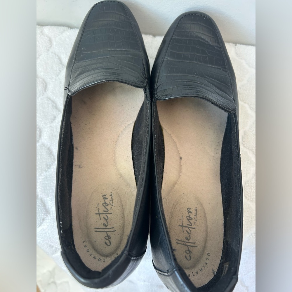 Clarks Women's Juliet Lora Loafer black leather crocodile texture top Size 8 - Picture 5 of 8